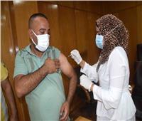 تطعيم العاملين بديوان محافظة الأقصر والراغبين في السفر  بـ 6 مراكز