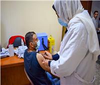 إقبال متزايد من المسافرين على التطعيم بلقاح كورونا بالشرقية