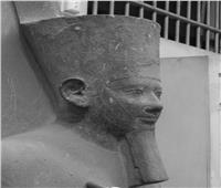 خلال أيام .. نقل ٦ تماثيل للملك سنوسرت الأول للمتحف الكبير   