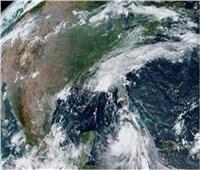 ساحل تكساس يواجه عاصفة نيكولاس الاستوائية