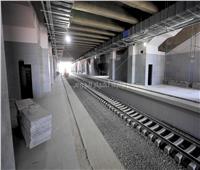استعدادًا للتشغيل.. 10 صور ترصد تركيب سكة القطار الكهربائي LRT