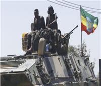 بالفيديو | قوات جبهة تحرير تيجراي تحاصر دبابة تابعة للجيش الإثيوبي