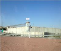 100 أسير فلسطيني بسجن «عوفر» يدخلون غدًا في إضراب عن الطعام