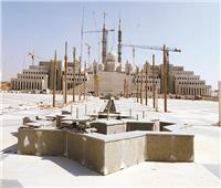 مسجد مصر يسع لـ107 آلاف مصل.. ومئذنتان بارتفاع 148 مترا