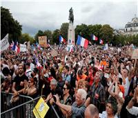 عشرات الآلاف يتظاهرون في فرنسا ضد قيود كورونا