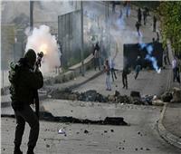 إصابة فلسطينيين خلال مواجهات مع الاحتلال شمال غرب القدس