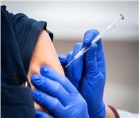 طبيب مصرى بأكسفورد: تطعيم ما يزيد عن 6 مليارات شخص حول العالم بلقاح كورونا