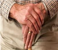 نصف مليون مسن يعيشون «الموت الاجتماعي» في فرنسا