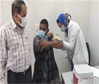 «صحة قنا» تخصص الصالة المغطاة للتعامل مع مشاكل اللقاح للمواطنين