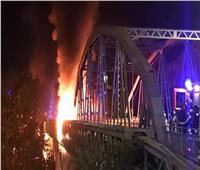 فيديو| حريق ضخم يدمر جسر روما التاريخي 