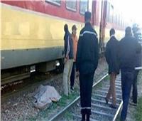 مصرع شخص أسفل عجلات القطار أثناء محاولته النزول في محطة بني سويف