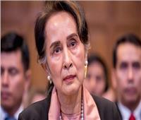 زعيمة ميانمار المعتقلة تطلب من القضاء تقليل وقت المحاكمة لأسباب صحية