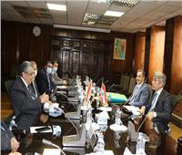 شاكر يستقبل وزير الطاقة اللبناني لبحث سبل التعاون بين البلدين