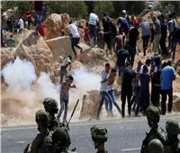 مواجهات بين الفلسطينيين والاحتلال في الضفة الغربية.. واعتقال 5 أشخاص