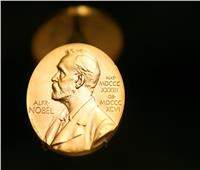 فوز كندي وأمريكيان بجائزة نوبل للاقتصاد