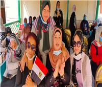 «المرأة المصرية صانعة السلام» بمبادرة طرق الأبواب بثقافة السويس