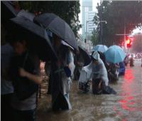 الصين تغرق.. الفيضانات تجبر 120 ألف شخص على ترك منازلهم