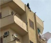 أمن القاهرة ينجح في إنقاذ شاب حاول الانتحار من أعلى عقار بحلوان 