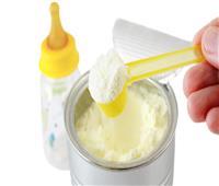 باحثون: تجارب حليب الأطفال الصناعي «غير موثوقة»