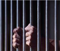 حبس شخصين أجبرا عاملا على توقيع إيصالات أمانة في بدر