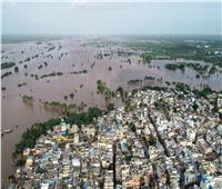 مصرع 34 شخصًا وفقدان آخرين إثر فيضانات بالهند