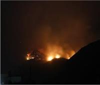 اندلاع حريق هائل في طريق قرى الاسد بضواحي دمشق