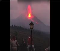 بركان لابالما يتحول الى مزار سياحى