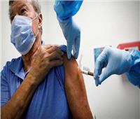 علماء فرنسيون: تطعيم المسنين بلقاحين ضد كورونا و الأنفلونزا «آمن»