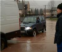 فيضانات مفاجئة تغلق عدد من الطرق حول العاصمة سراييفو في البوسنة 
