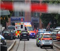 مدينة ألمانية تشهد هجوم مسلح عنيف بسكين في قطار   