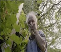 لمدة تزيد عن 40 عامًا.. رجل يهجر عائلته ويعيش بمفرده في غابة بإسكتلندا