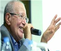 تكريم د.أحمد مرسي في الدورة الخامسة لملتقى «أولادنا» 