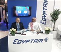 طيران الخليج ومصر للطيران توقعان مذكرة تفاهم لتعزيز التعاون