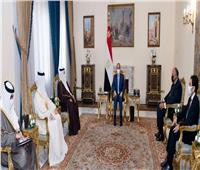 الرئيس السيسي يلتقي مستشار ملك البحرين