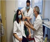 فرنسا ترجئ فرض التطعيم الإلزامي للطواقم الصحية في جزر الانتيل