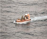 البحرية الأمريكية تنقذ إيرانيين فى سفينة صيد