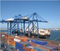تداول 27 سفينة حاويات وبضائع عامة و3508 شاحنات بميناء دمياط