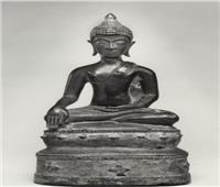 اكتشاف تمثالين من سبائك معدنية لبوذا في مقبرة قديمة شمال غربي الصين