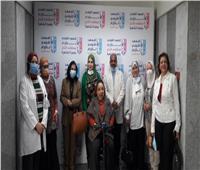 لجنة البحث العلمي بـ«القومى للمرأة» تزور «أورام الثدي»   