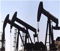 ارتفاع أسعار النفط العالمية بنسبة 2%.. وتراجع المخزون الخام