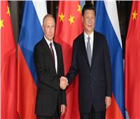 الخليج الإماراتية: قمة الرئيسين الصيني والروسي جاءت لمواجهة الخطر المشترك