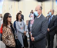 محافظ القاهرة يعقد لقاءً مع أصحاب الورش والمصانع بمدينة الفواخير