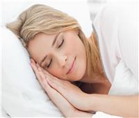 ممارسات خاطئة تشكل خطرًا على صحتك وتمنعك من النوم جيدًا.. تعرف عليها