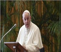 البابا فرنسيس يدعو لإنفاق المال على التعليم بدلا من السلاح