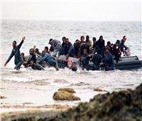 بعد غرق زورقهم قبالة جزيرة يونانية .. وفاة 7 مهاجرين وإنقاذ 90 آخرين