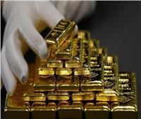 الذهب يسجل أكبر تراجع سنوي منذ 2015 بنحو 4%