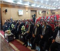محافظ بورسعيد ووزير الاتصالات يتابعان العمل بمشروعات منظومة التحول الرقمي