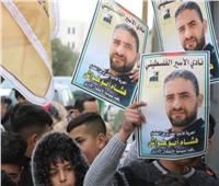 50 أسيرًا فلسطينيًا يبدأون إضرابًا مفتوحًا عن الطعام تضامنًا مع «أبو هواش»