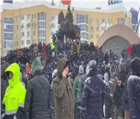 كازاخاستان تبدأ في تنظيف ساحة «ألما آتا» بعد التظاهرات الغاضبة