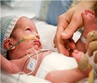 دراسة حديثة تنفي العلاقة بين تطعيم كورونا والولادة المبكرة